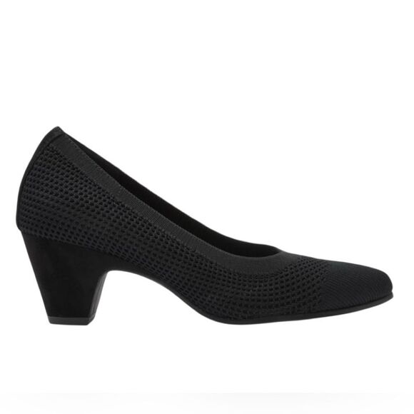 Eileen Fisher Kiss Stretch Knit Pump in Black - Size - Picture 1 of 10